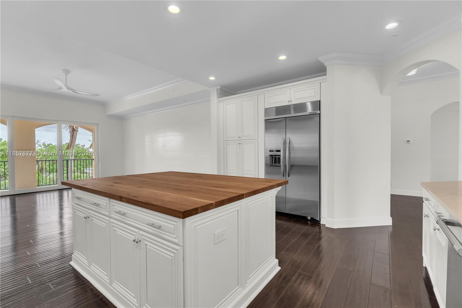 CARRIAGE HOMES AT FRENCHM - Residential