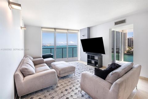 325 S Biscayne Blvd 823 Miami FL 33131
