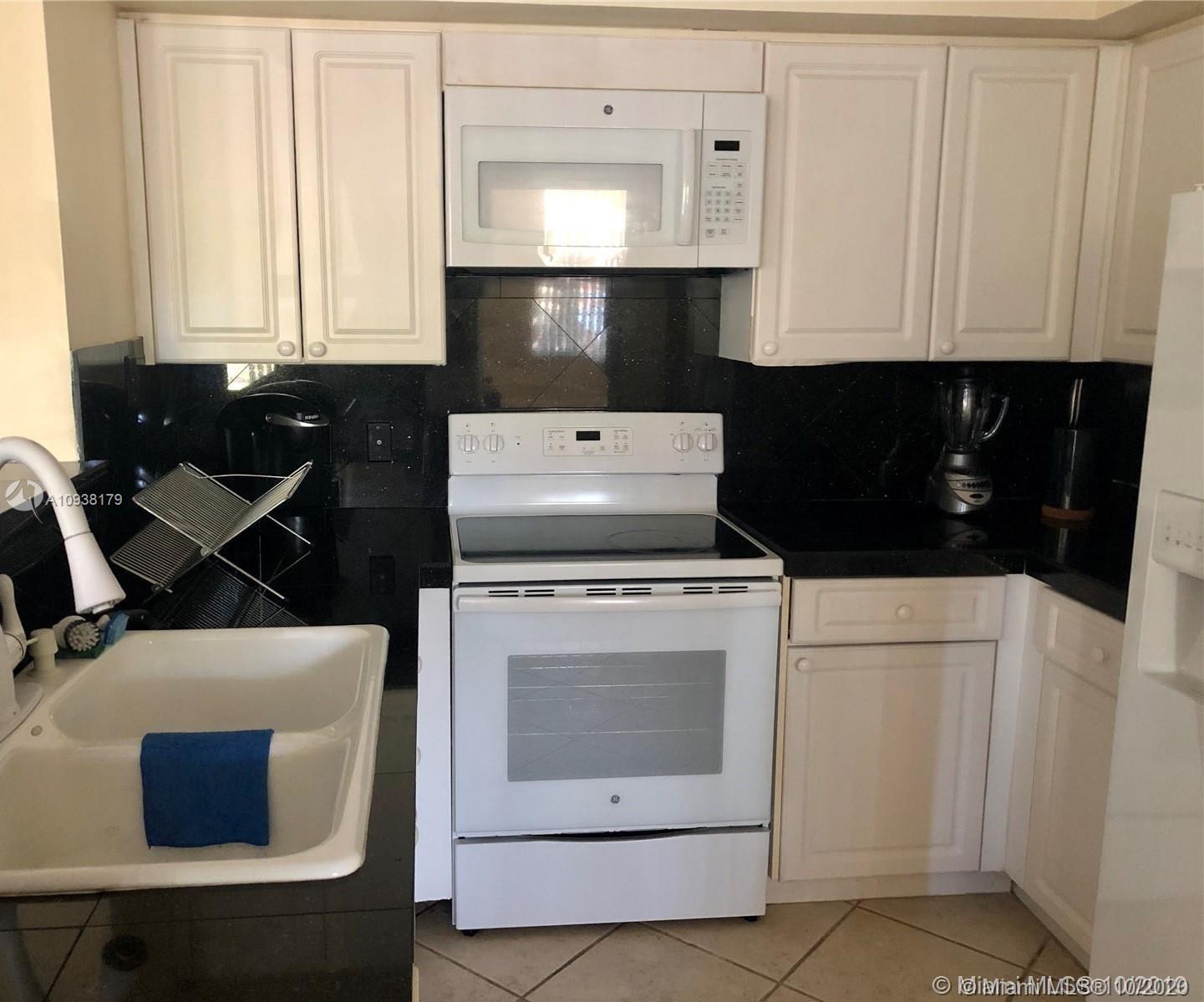 THE YACHT CLUB AT AVENTURA - Residential Lease