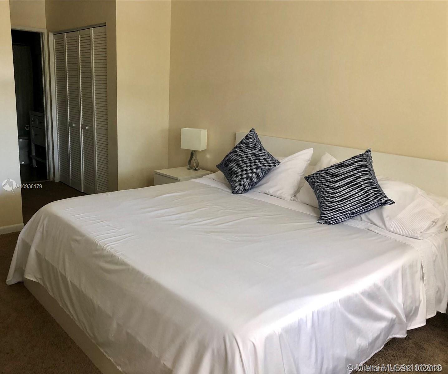 THE YACHT CLUB AT AVENTURA - Residential Lease