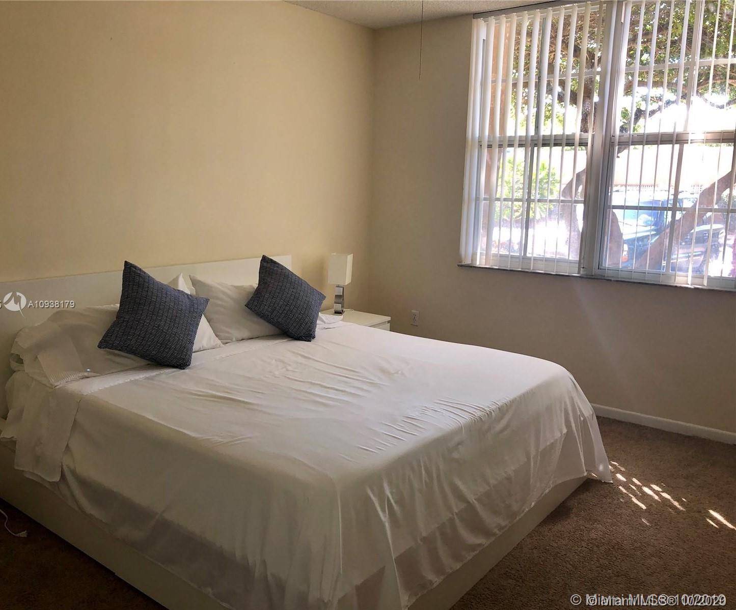 THE YACHT CLUB AT AVENTURA - Residential Lease