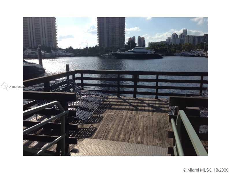 THE YACHT CLUB AT AVENTURA - Residential Lease