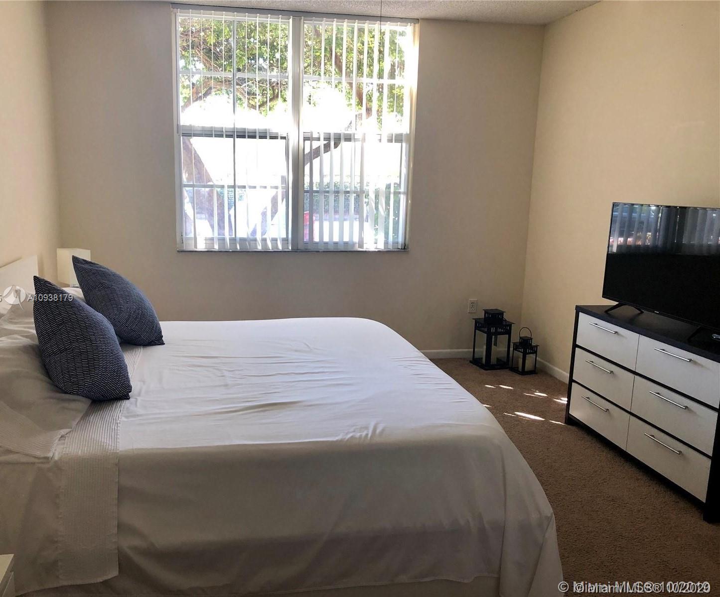 THE YACHT CLUB AT AVENTURA - Residential Lease