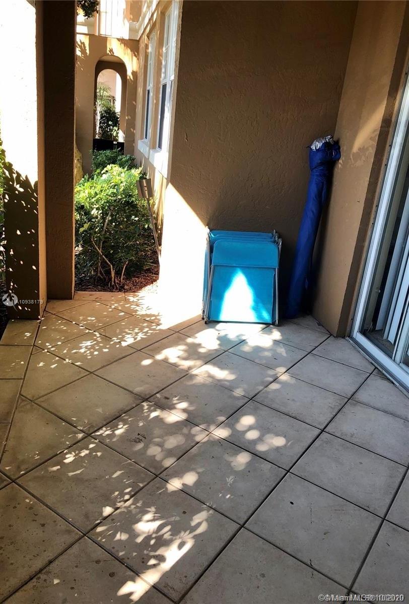 THE YACHT CLUB AT AVENTURA - Residential Lease