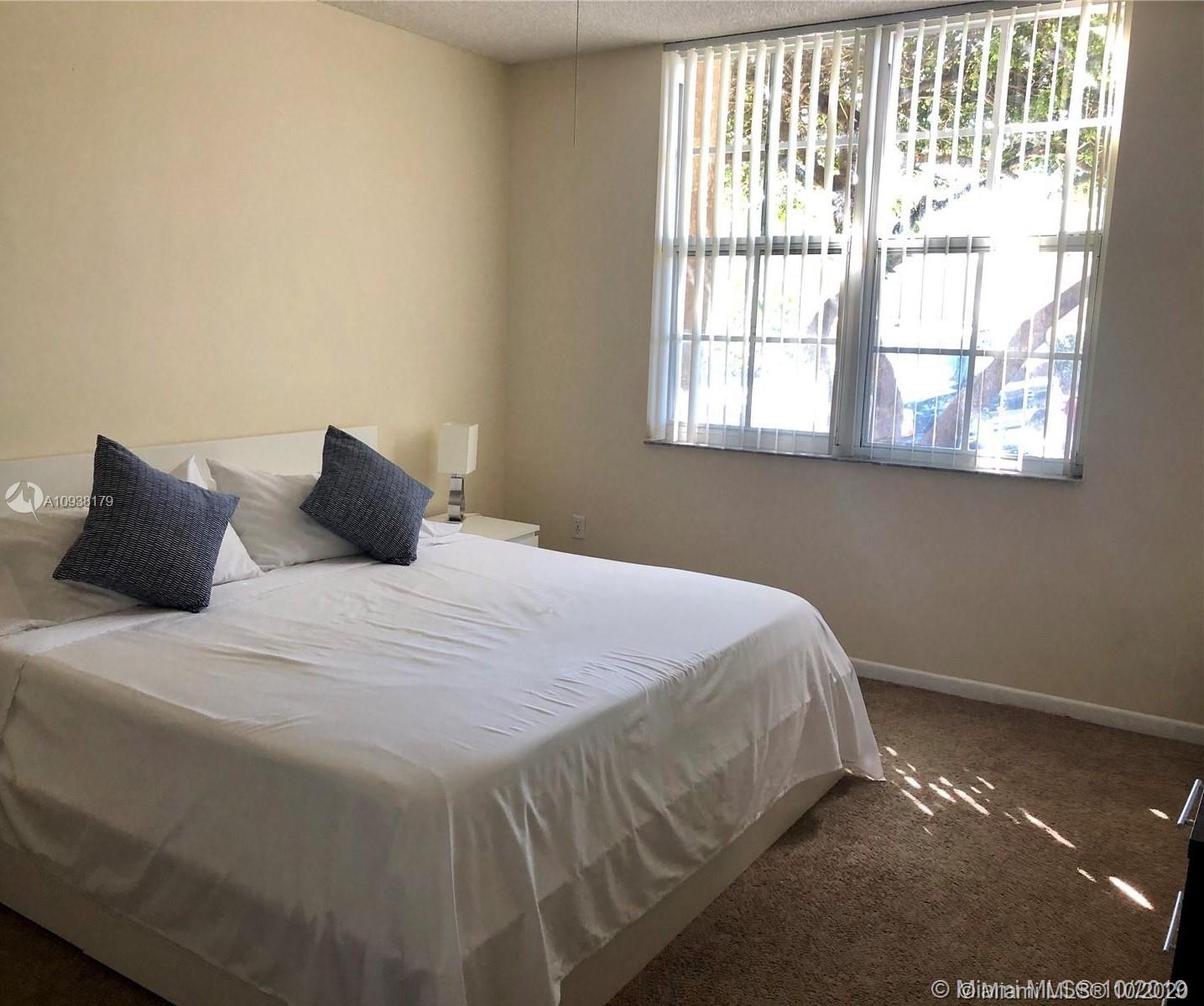 THE YACHT CLUB AT AVENTURA - Residential Lease