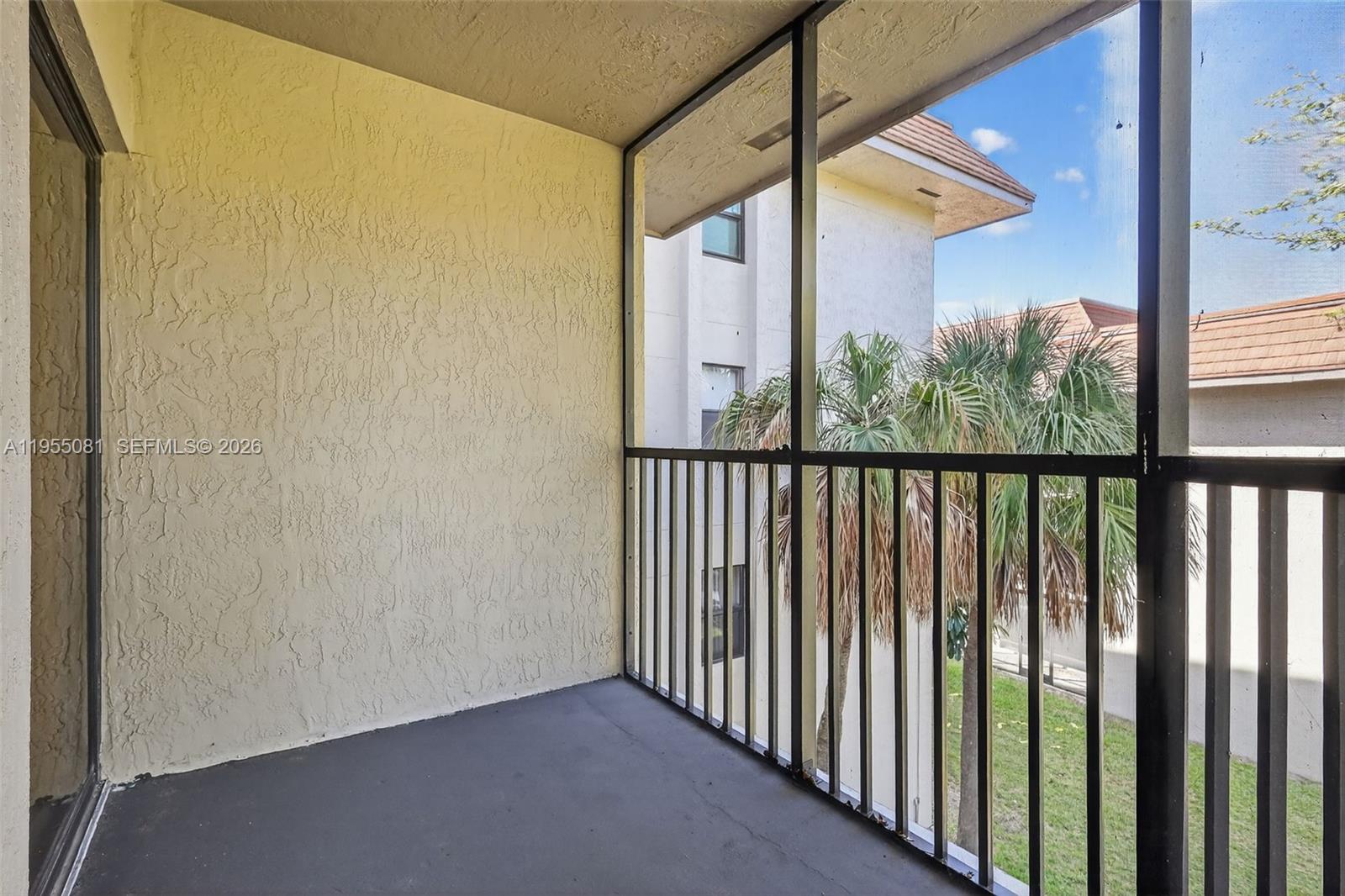 SUMMERTREE VILG CALIF CL - Residential