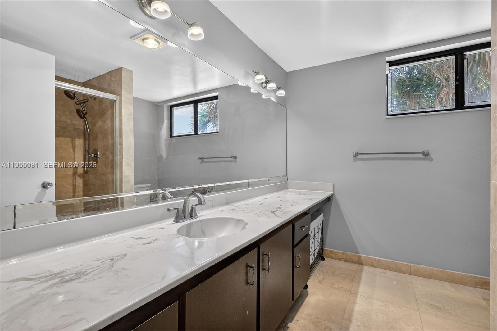 SUMMERTREE VILG CALIF CL - Residential