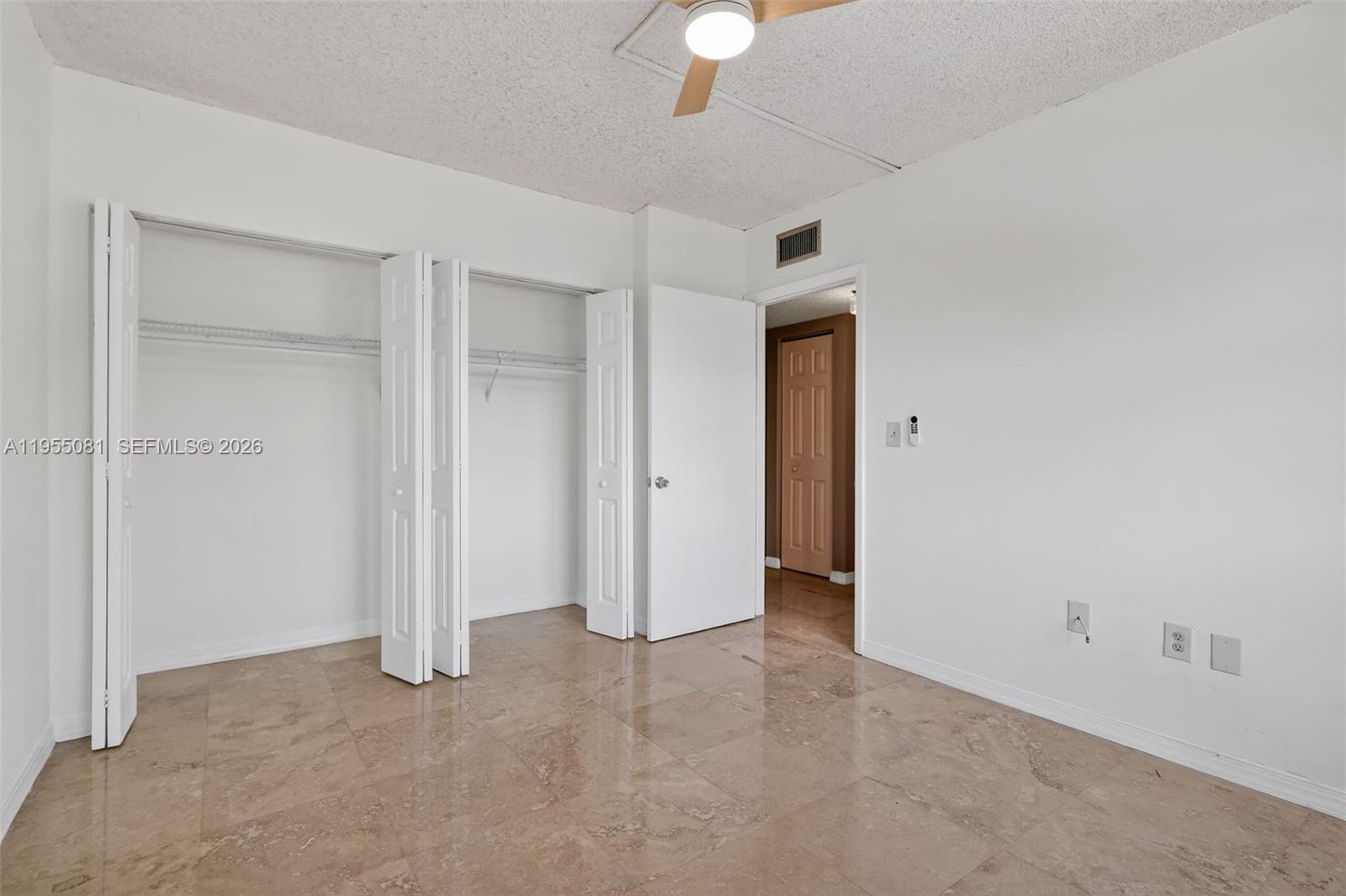 SUMMERTREE VILG CALIF CL - Residential