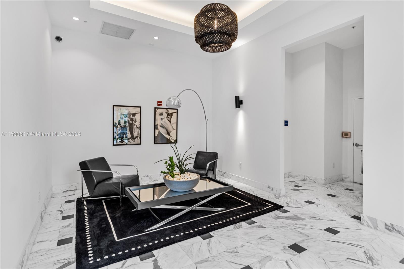 Photo 5 of 39 of 2275 Biscayne Blvd 909 condo