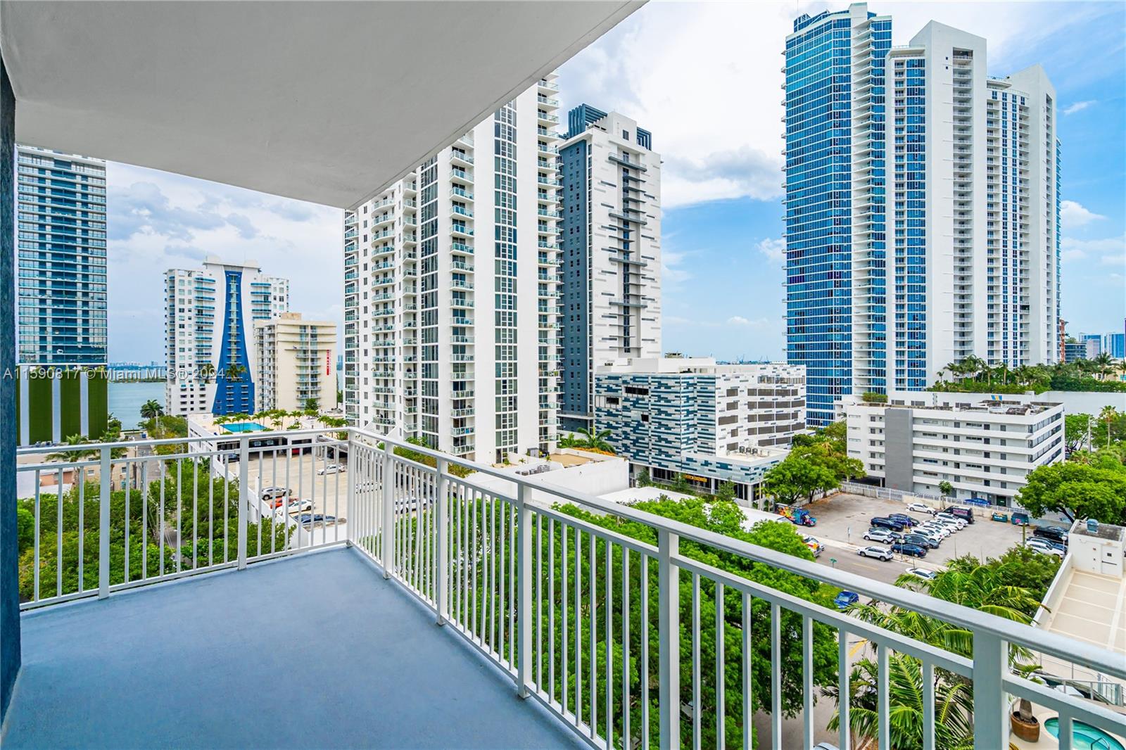 Photo 25 of 39 of 2275 Biscayne Blvd 909 condo