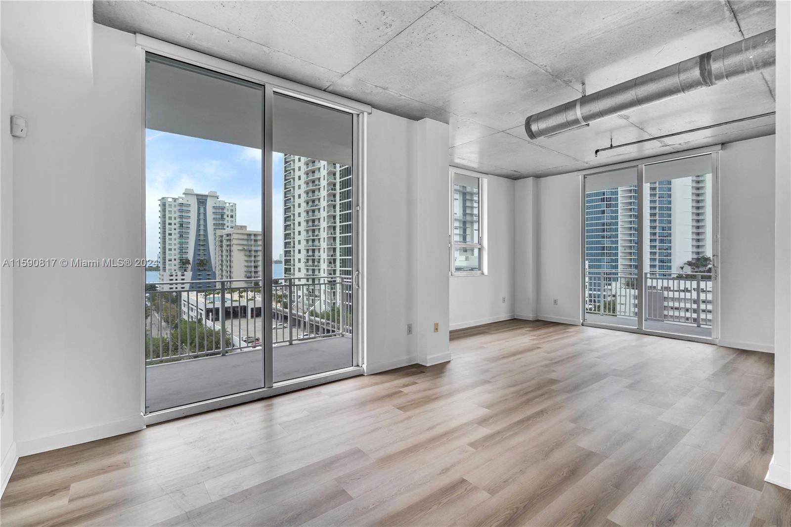 Photo 14 of 39 of 2275 Biscayne Blvd 909 condo