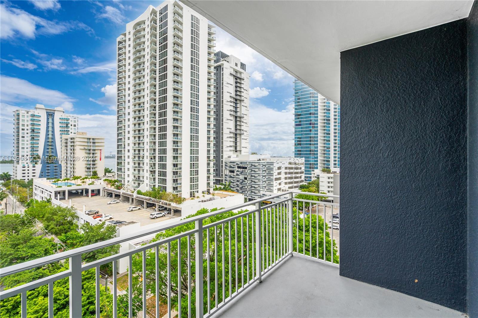 Photo 27 of 39 of 2275 Biscayne Blvd 909 condo