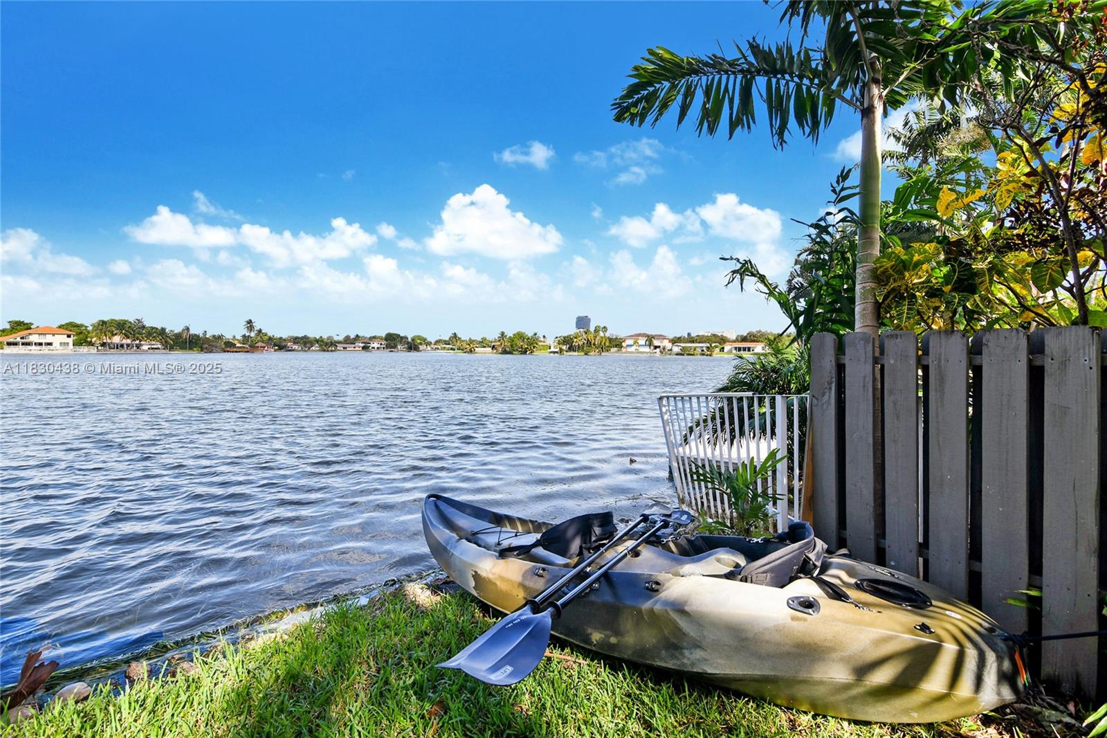 HIGHLAND LAKES SEC 8 - Residential Lease