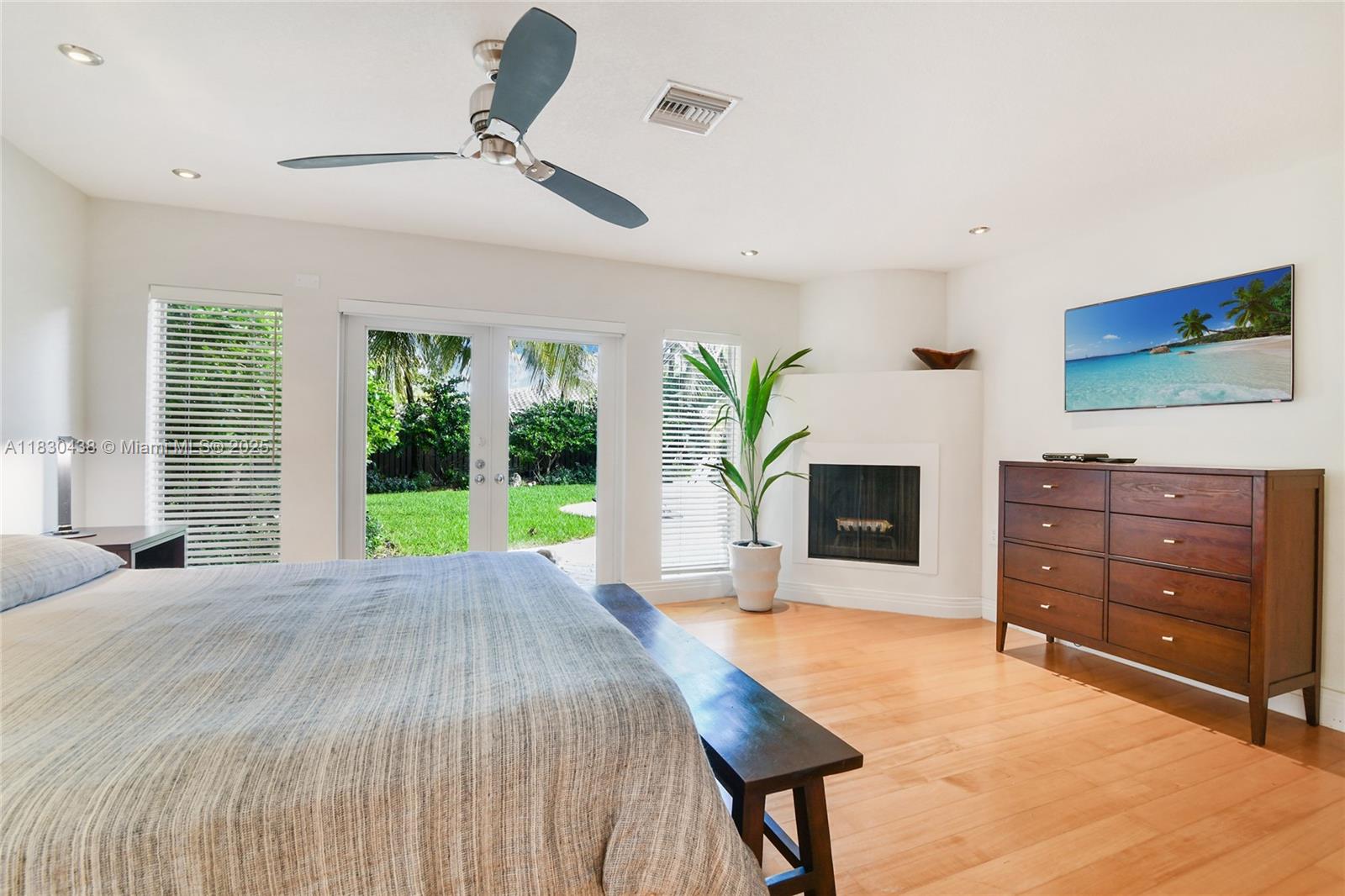 HIGHLAND LAKES SEC 8 - Residential Lease