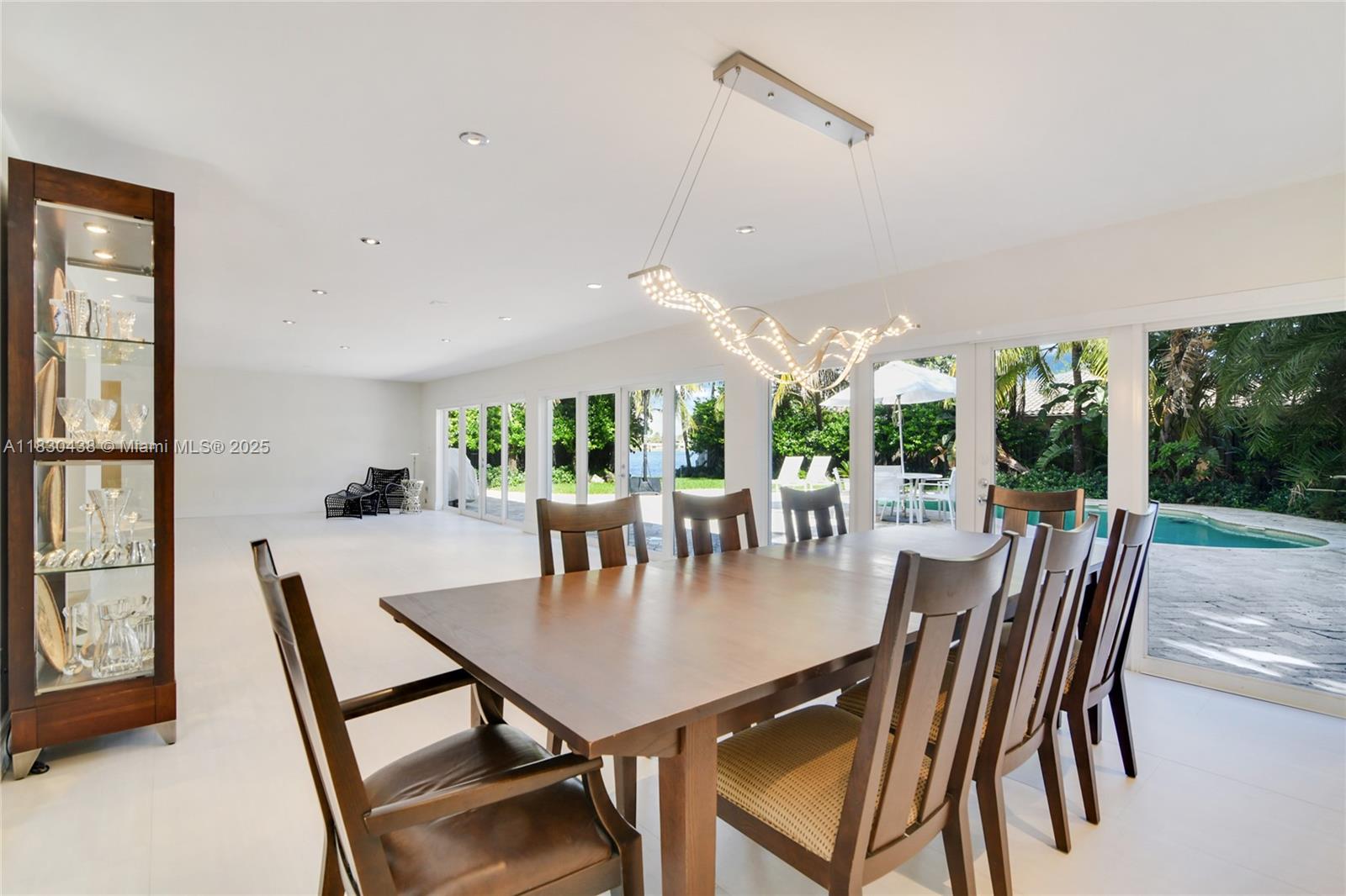 HIGHLAND LAKES SEC 8 - Residential Lease