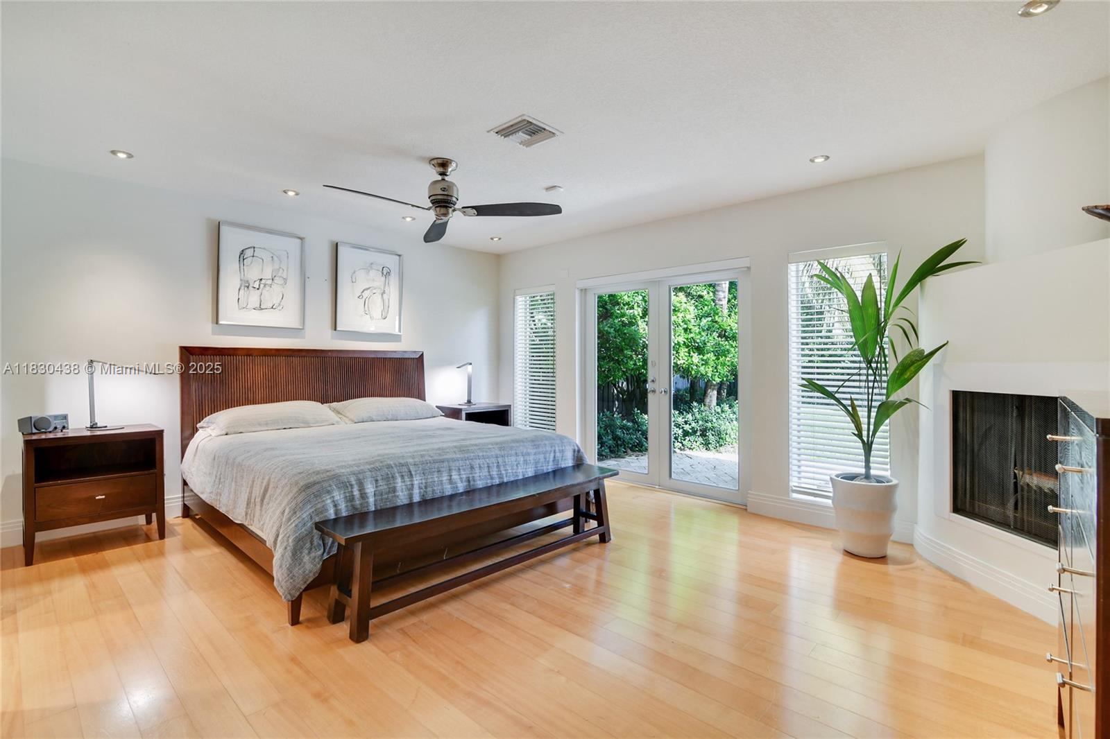 HIGHLAND LAKES SEC 8 - Residential Lease