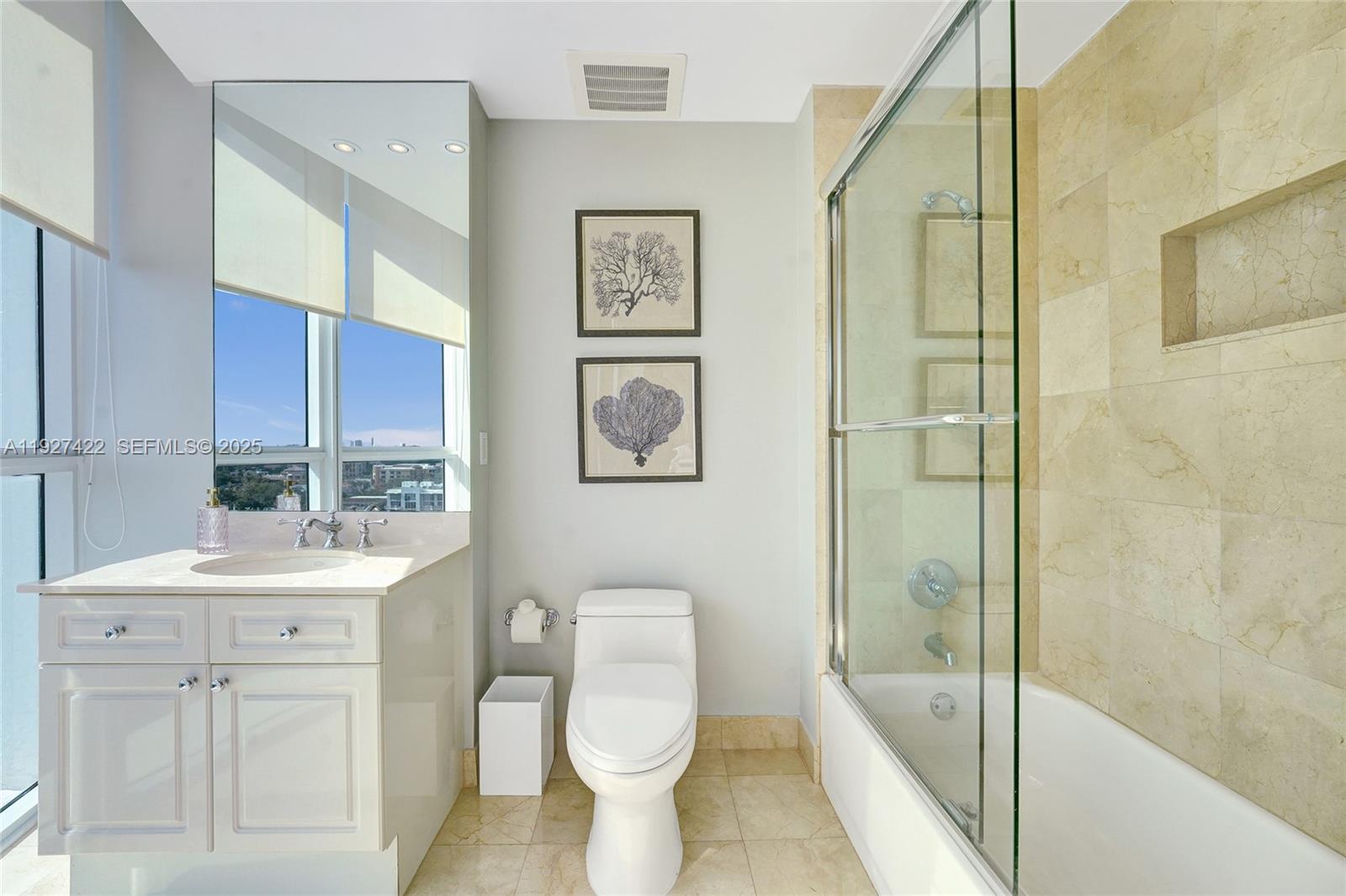 VENEZIA LAS OLAS CONDO - Residential