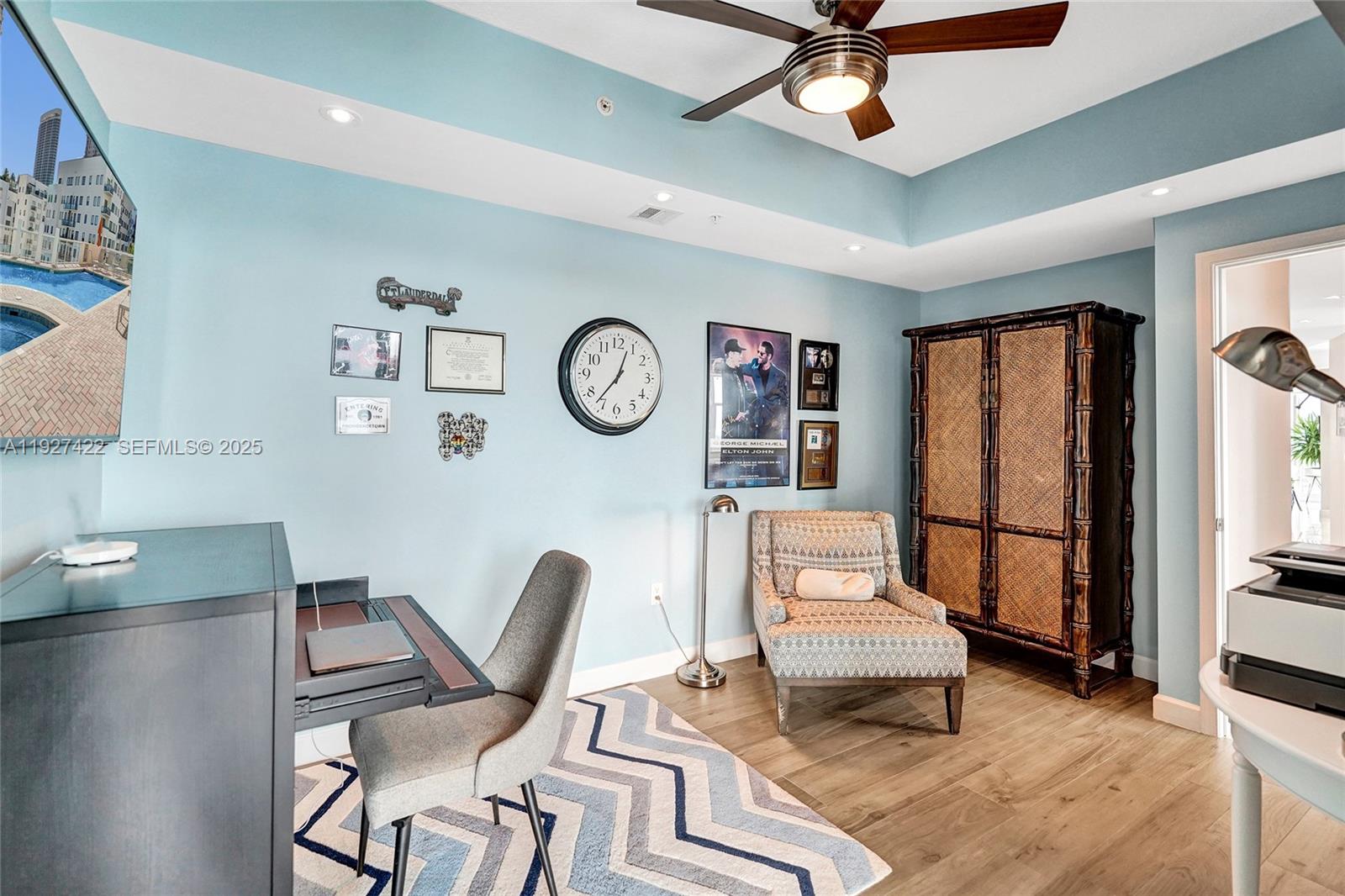 VENEZIA LAS OLAS CONDO - Residential