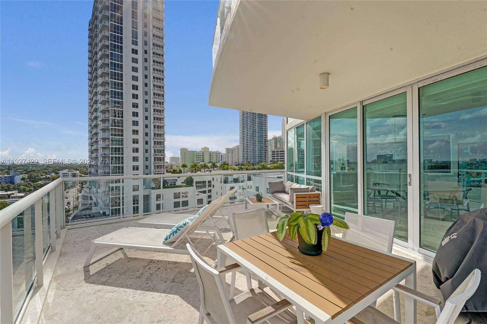 VENEZIA LAS OLAS CONDO - Residential