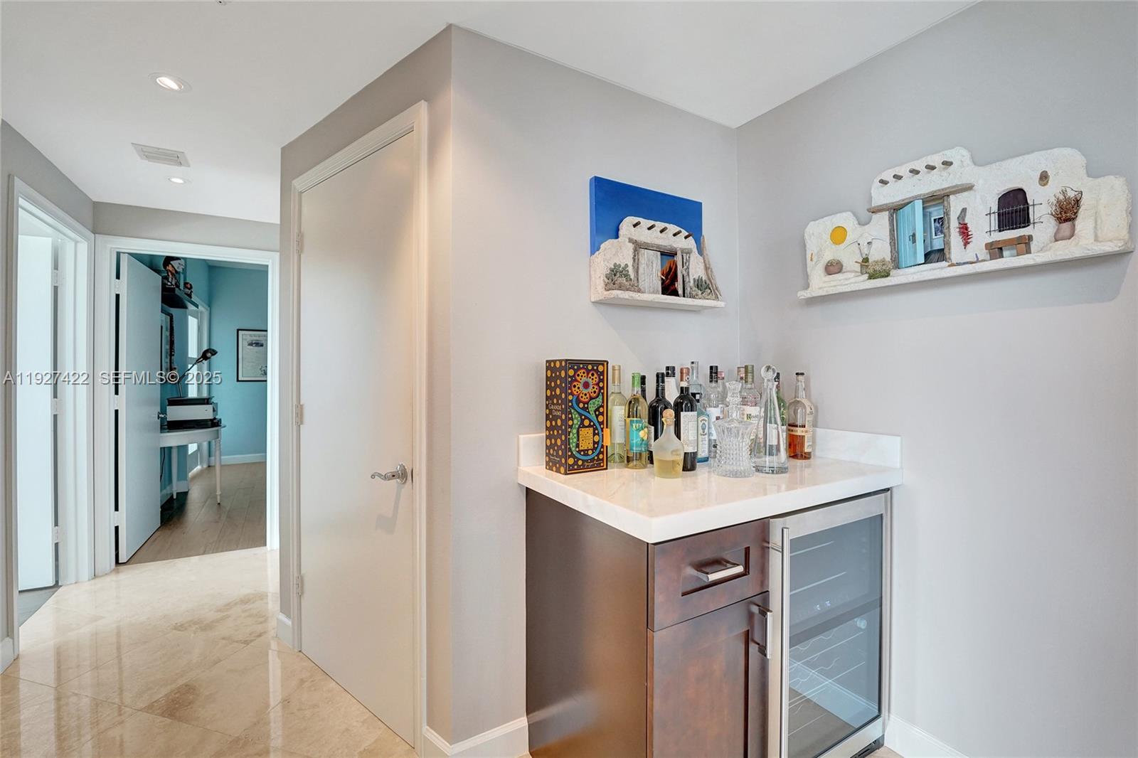 VENEZIA LAS OLAS CONDO - Residential