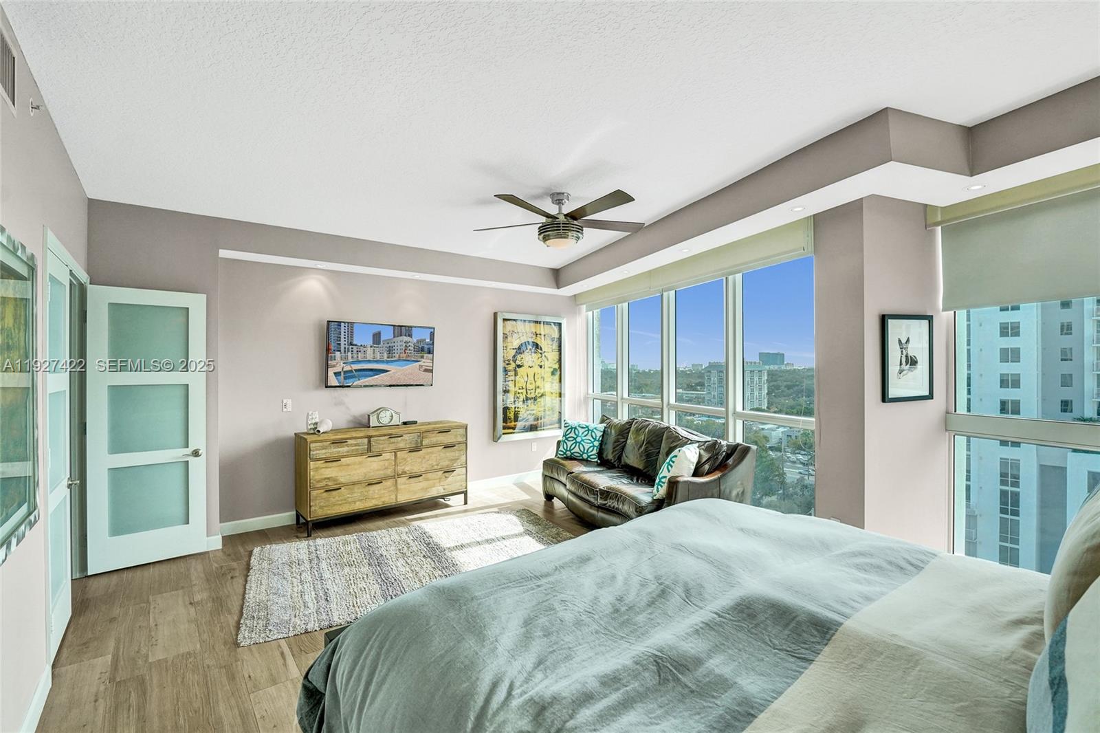 VENEZIA LAS OLAS CONDO - Residential