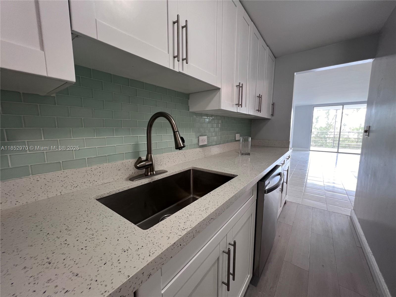 3660 NE 166th St 409