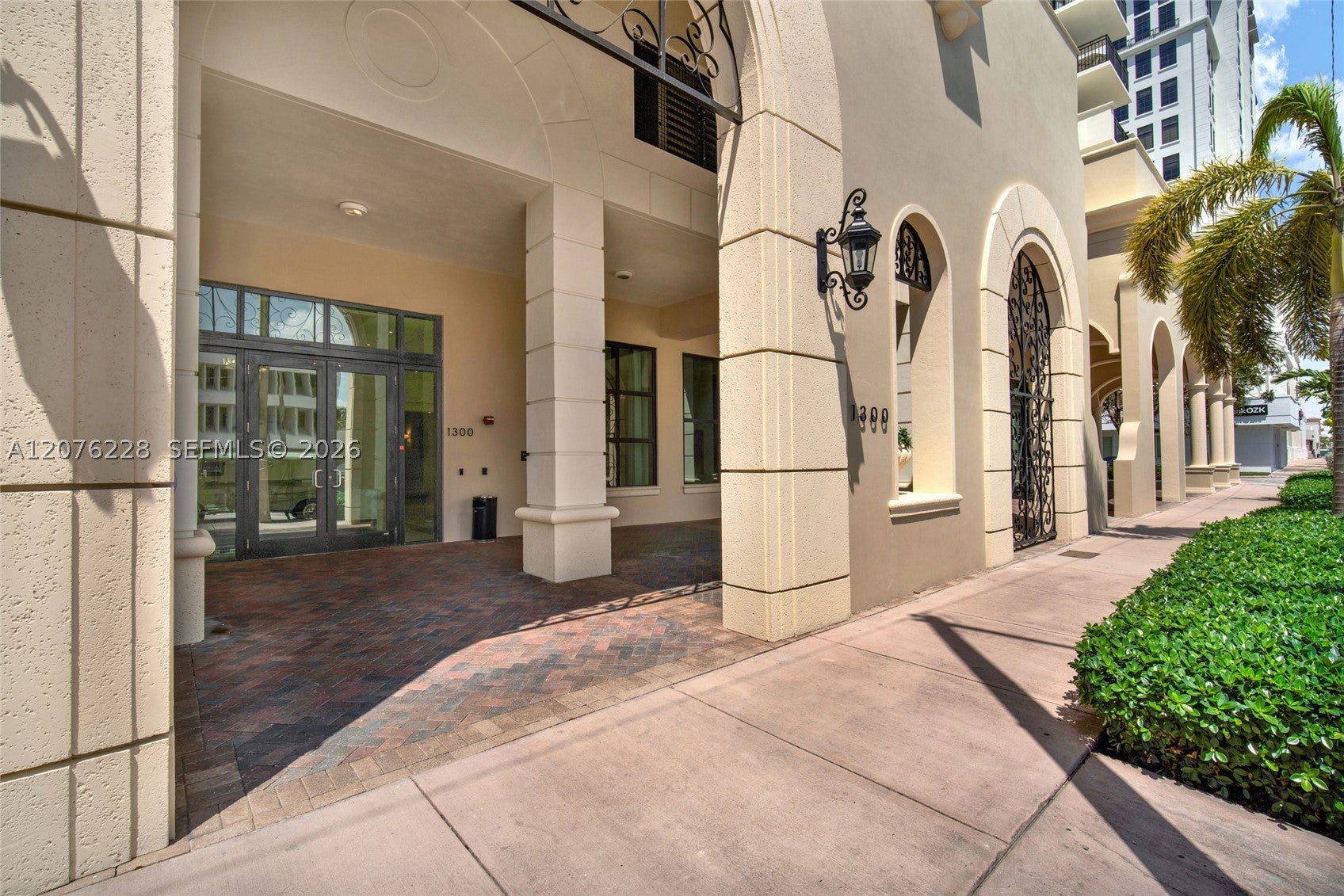 1300 Ponce De Leon Blvd 405, Coral Gables FL 33134