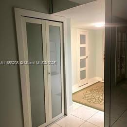View photos, virtual tours, details... 2840 Somerset Dr 101M
