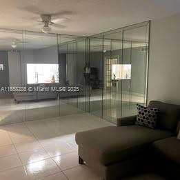 SOMERSET AT LAUDERDALE LA - Residential