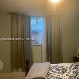 SOMERSET AT LAUDERDALE LA - Residential