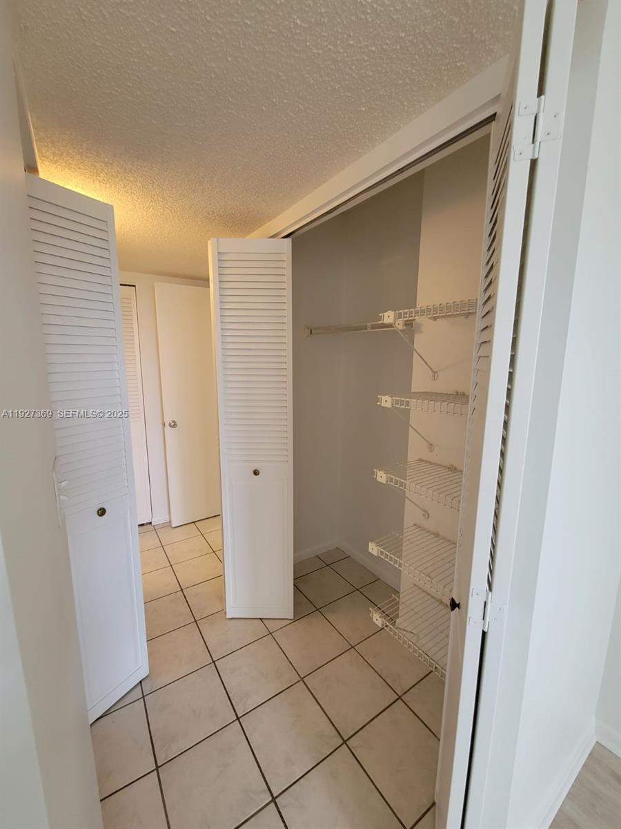 THE CLIPPER AT BISC COVE - Residential Lease