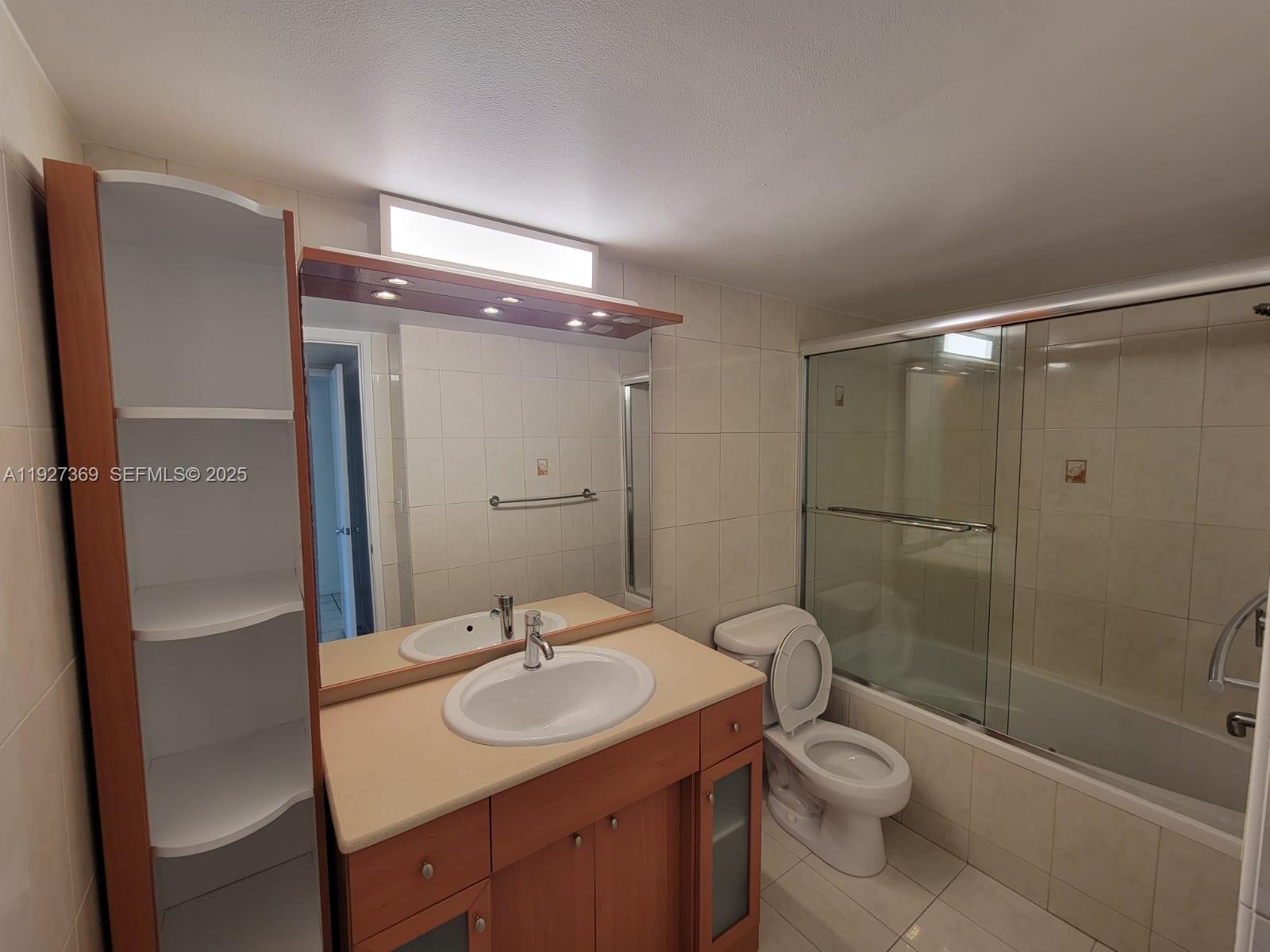 THE CLIPPER AT BISC COVE - Residential Lease