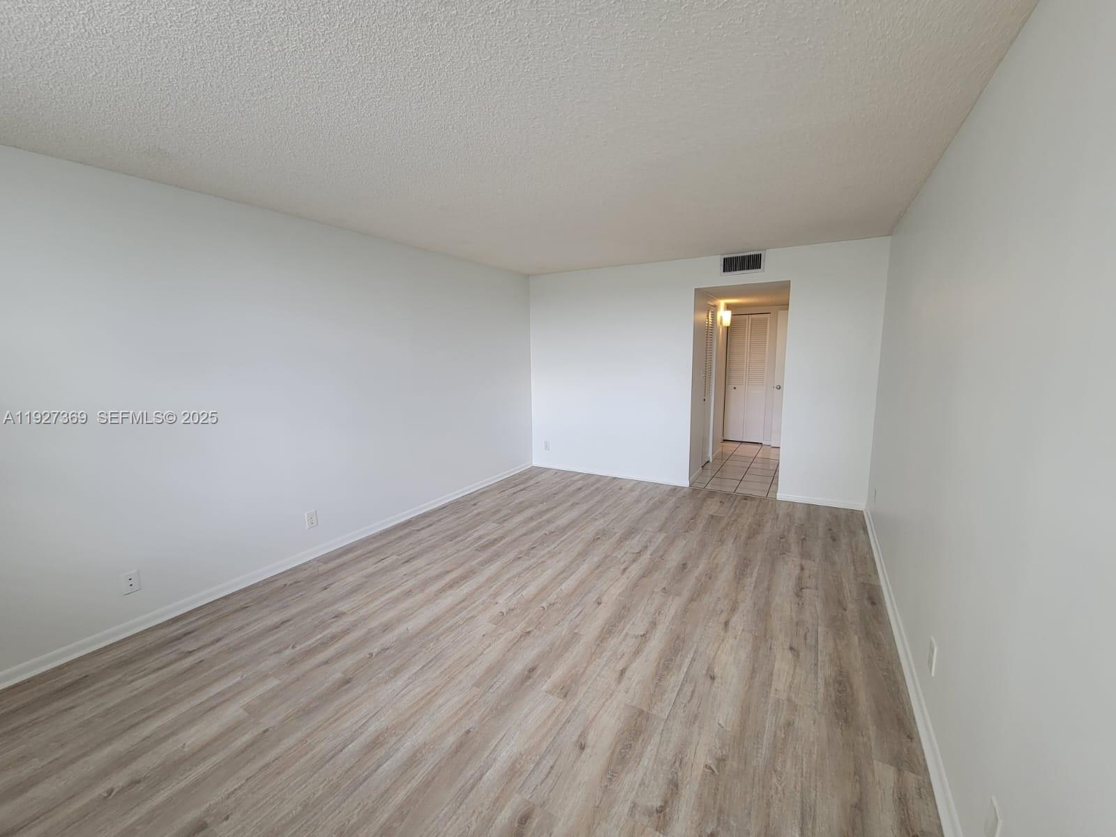 THE CLIPPER AT BISC COVE - Residential Lease