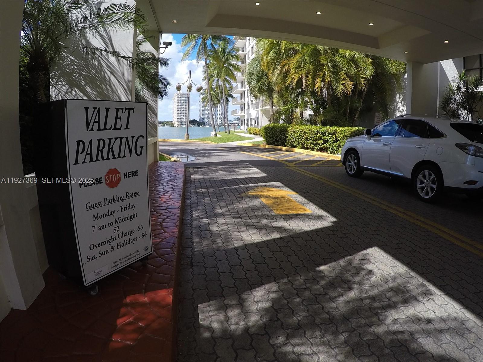 THE CLIPPER AT BISC COVE - Residential Lease