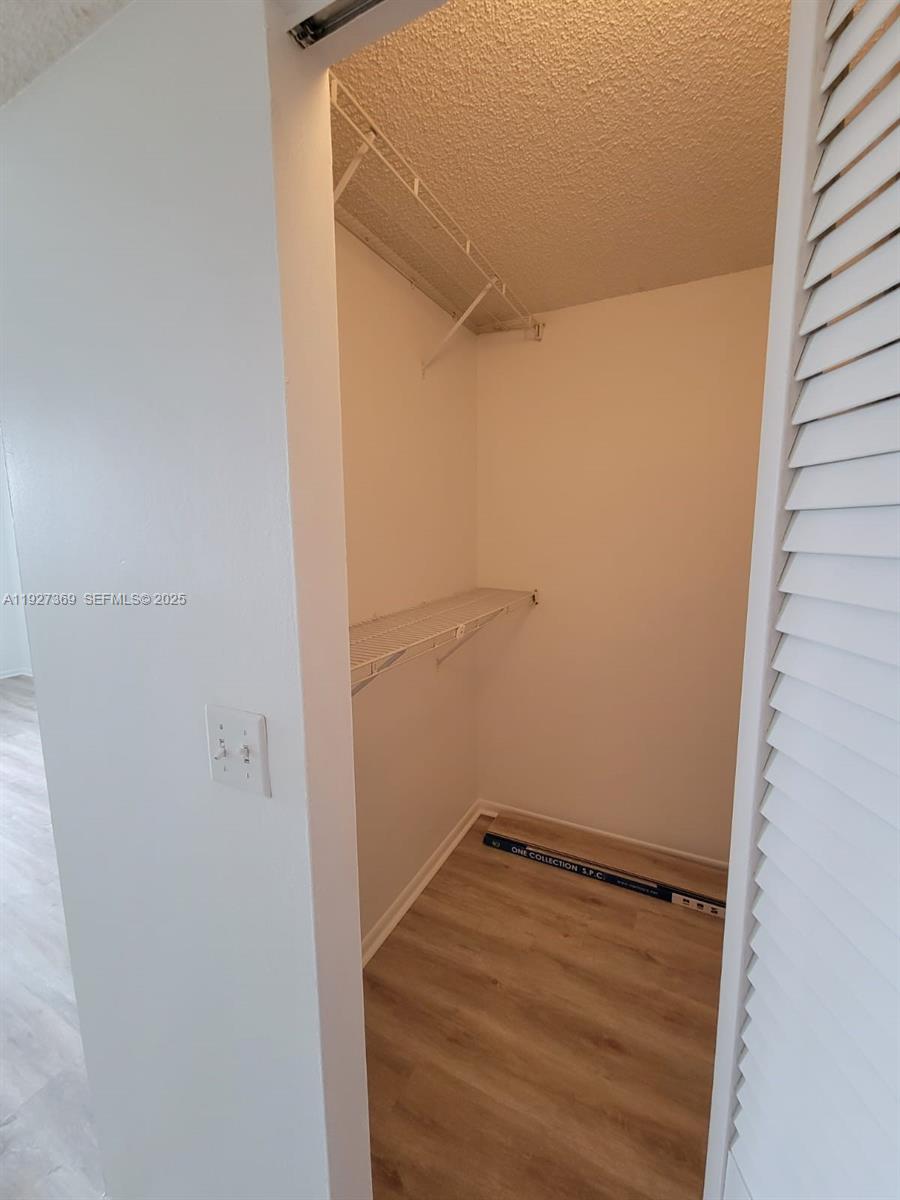 THE CLIPPER AT BISC COVE - Residential Lease