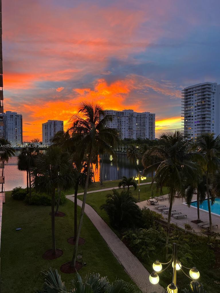 THE CLIPPER AT BISC COVE - Residential Lease