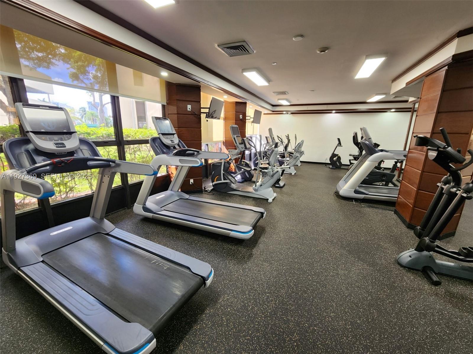 THE CLIPPER AT BISC COVE - Residential Lease