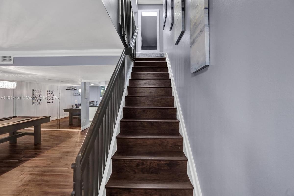 TOWNHOUSES OF THE CALIF C - Residential