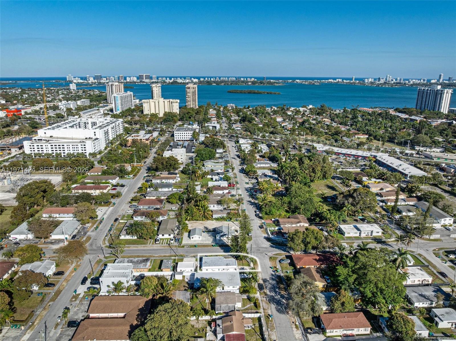 BISCAYNE SHORES CORR PLAT - Residential Income