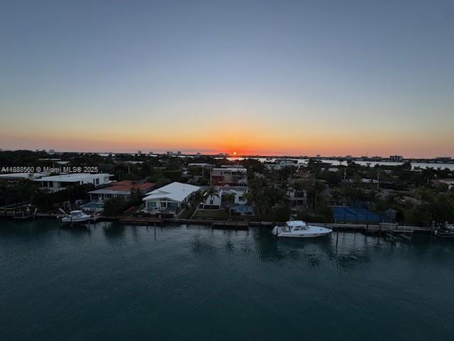 10000 PLAZA CONDO-SOUTH T - Residential