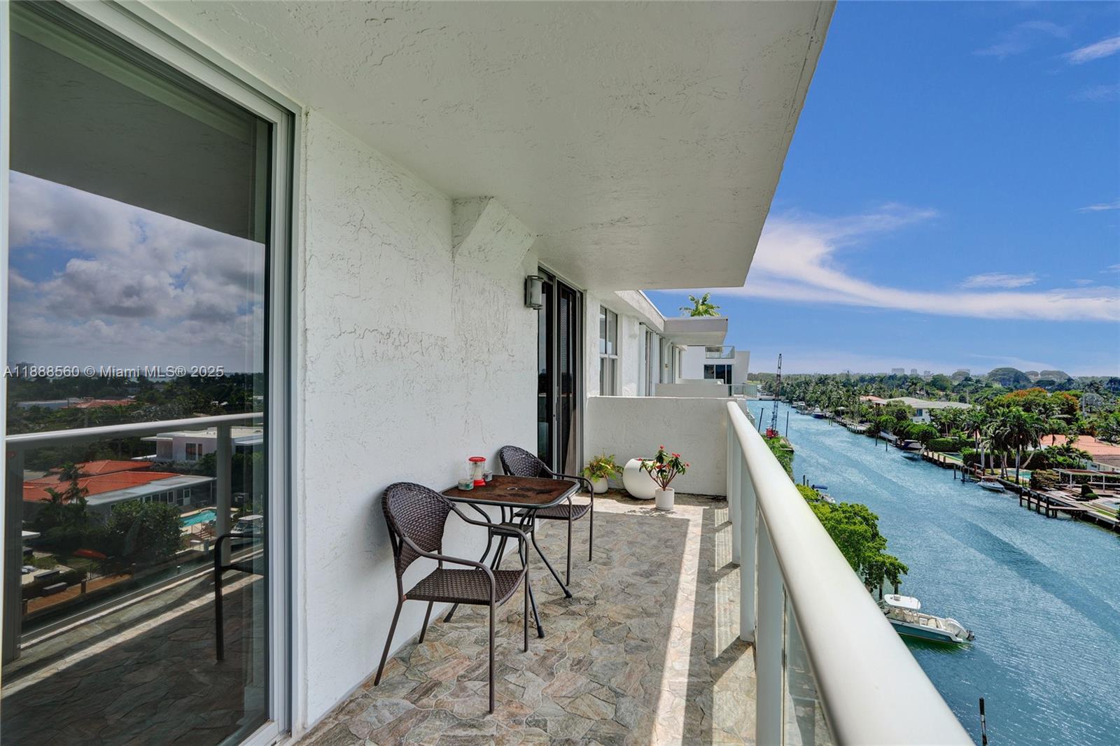 10000 PLAZA CONDO-SOUTH T - Residential