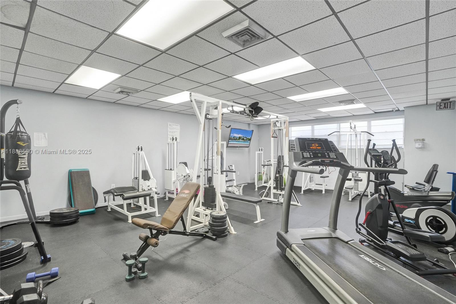 10000 PLAZA CONDO-SOUTH T - Residential