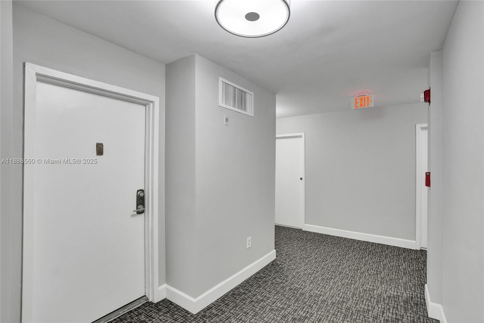 10000 PLAZA CONDO-SOUTH T - Residential