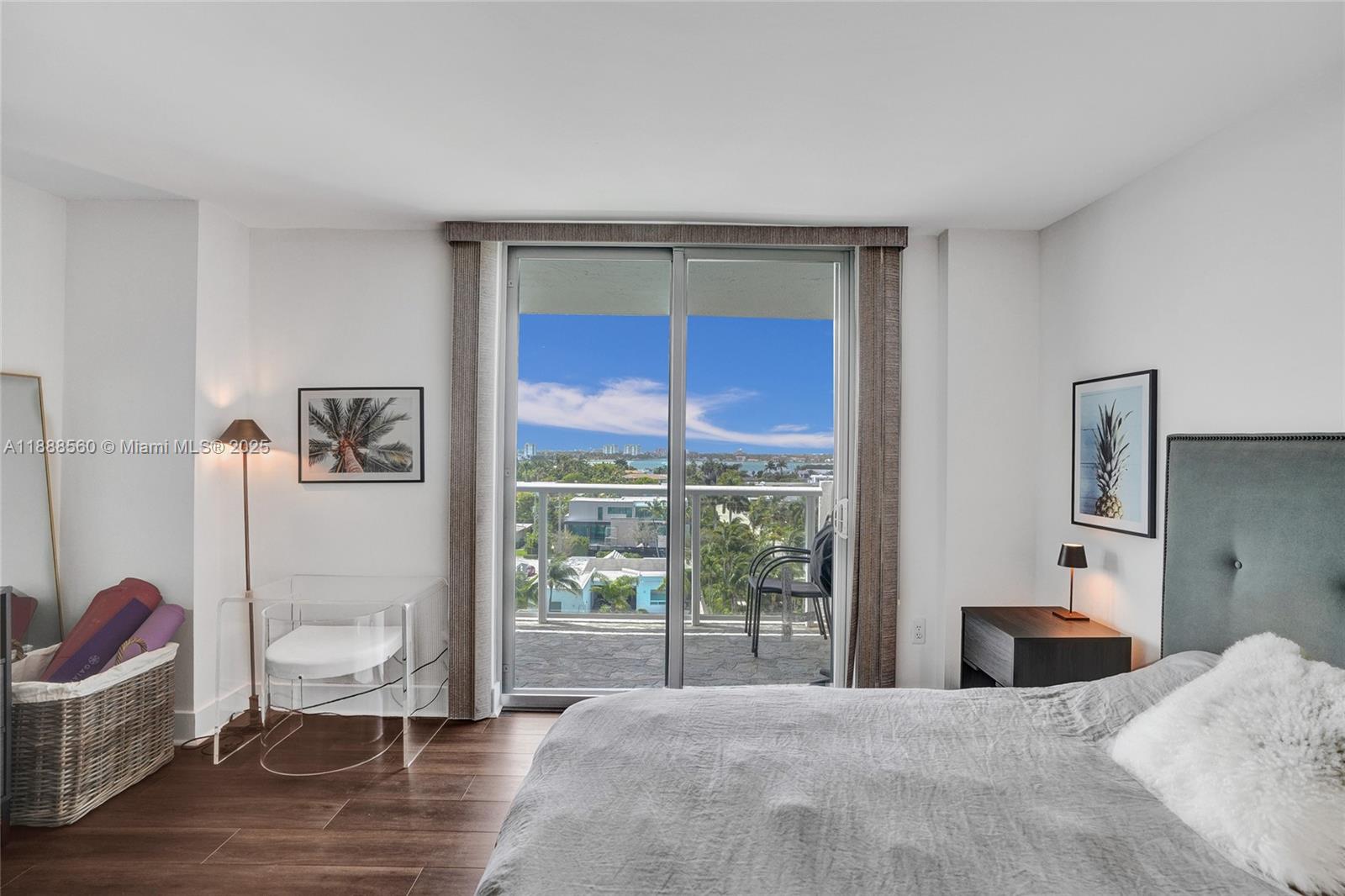 10000 PLAZA CONDO-SOUTH T - Residential