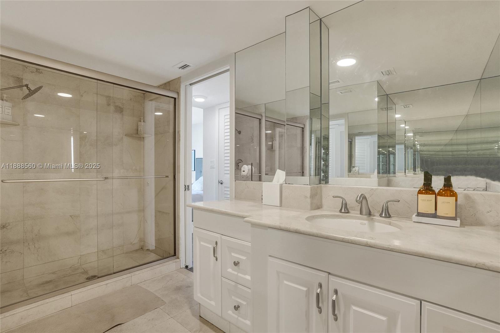 10000 PLAZA CONDO-SOUTH T - Residential