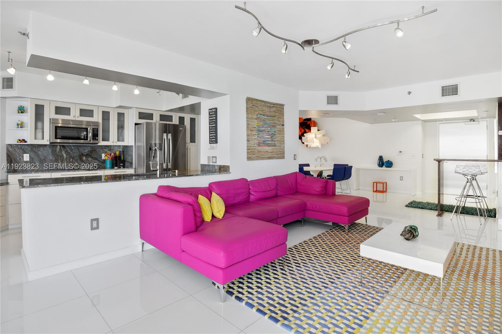 16445 Collins Ave 2228