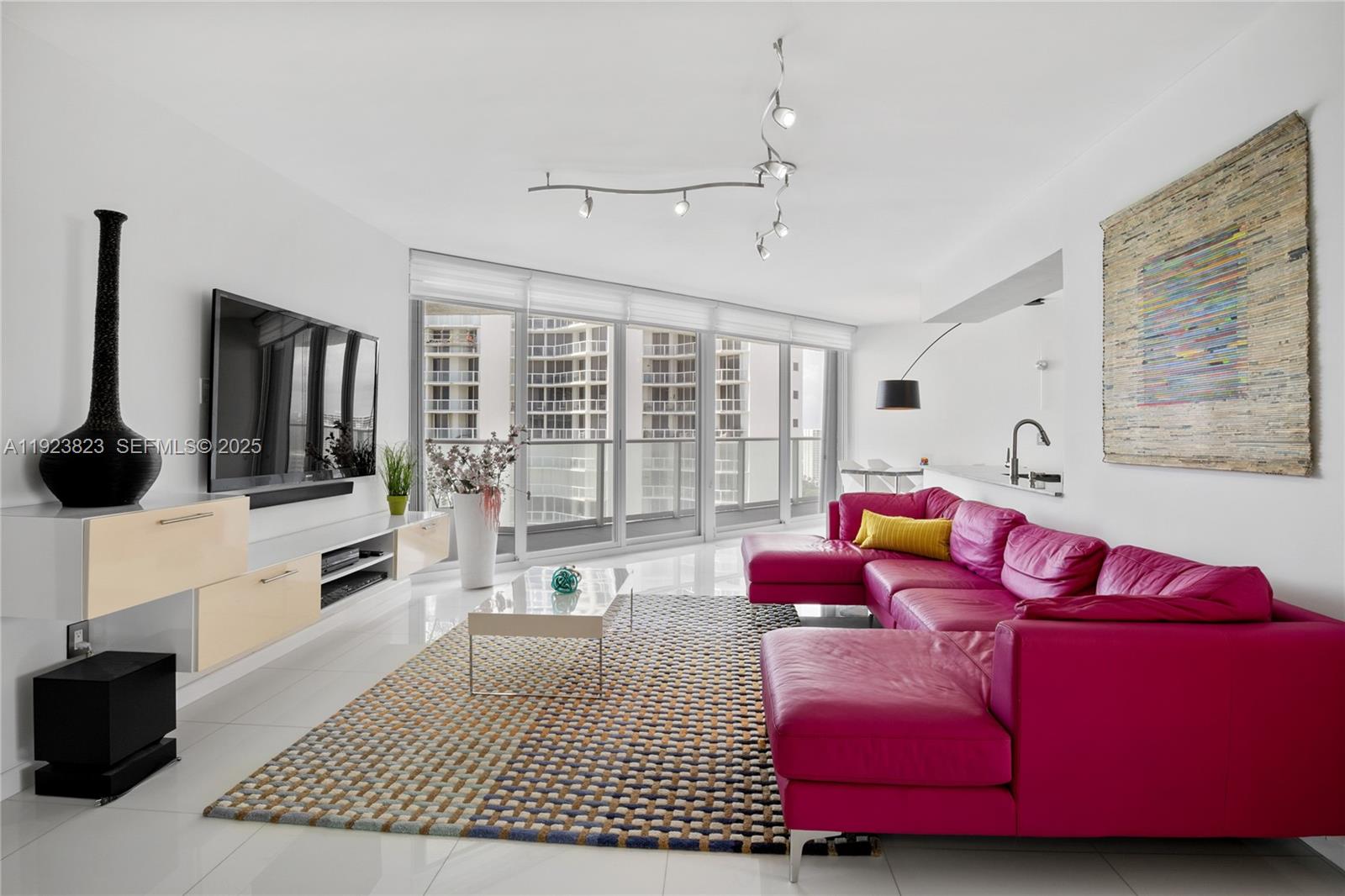 16445 Collins Ave 2228