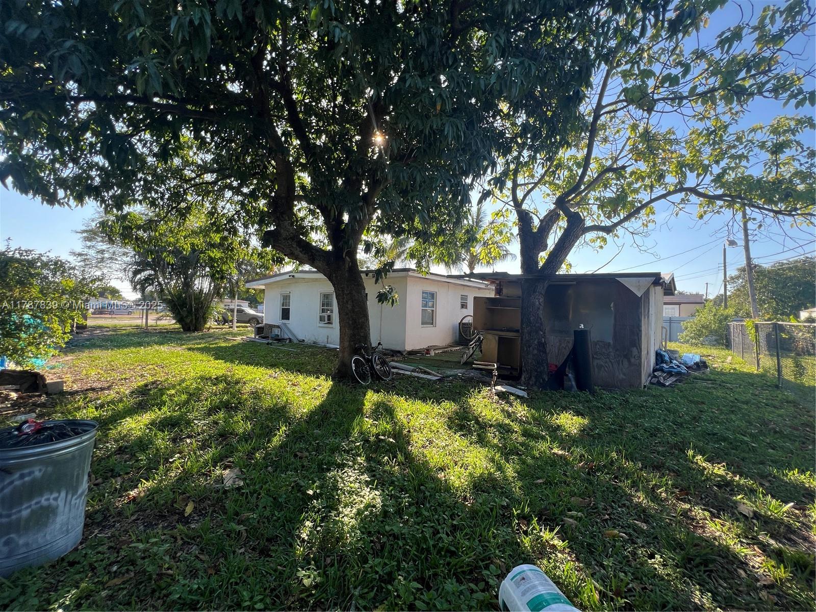 16221 E Bunche Park Dr