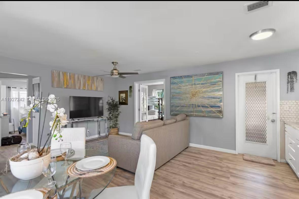 LAUDERDALE - Residential Lease