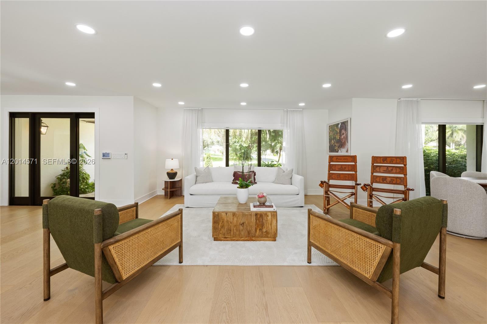 IVANHOE ESTATES - Residential